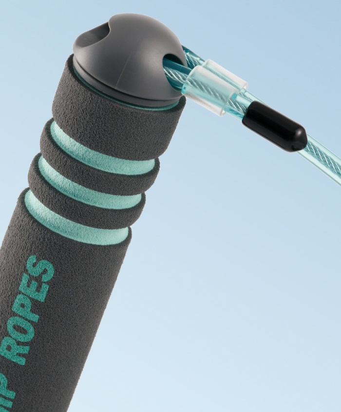 Full set of ergonomic fitness skipping rope with carrying accessories