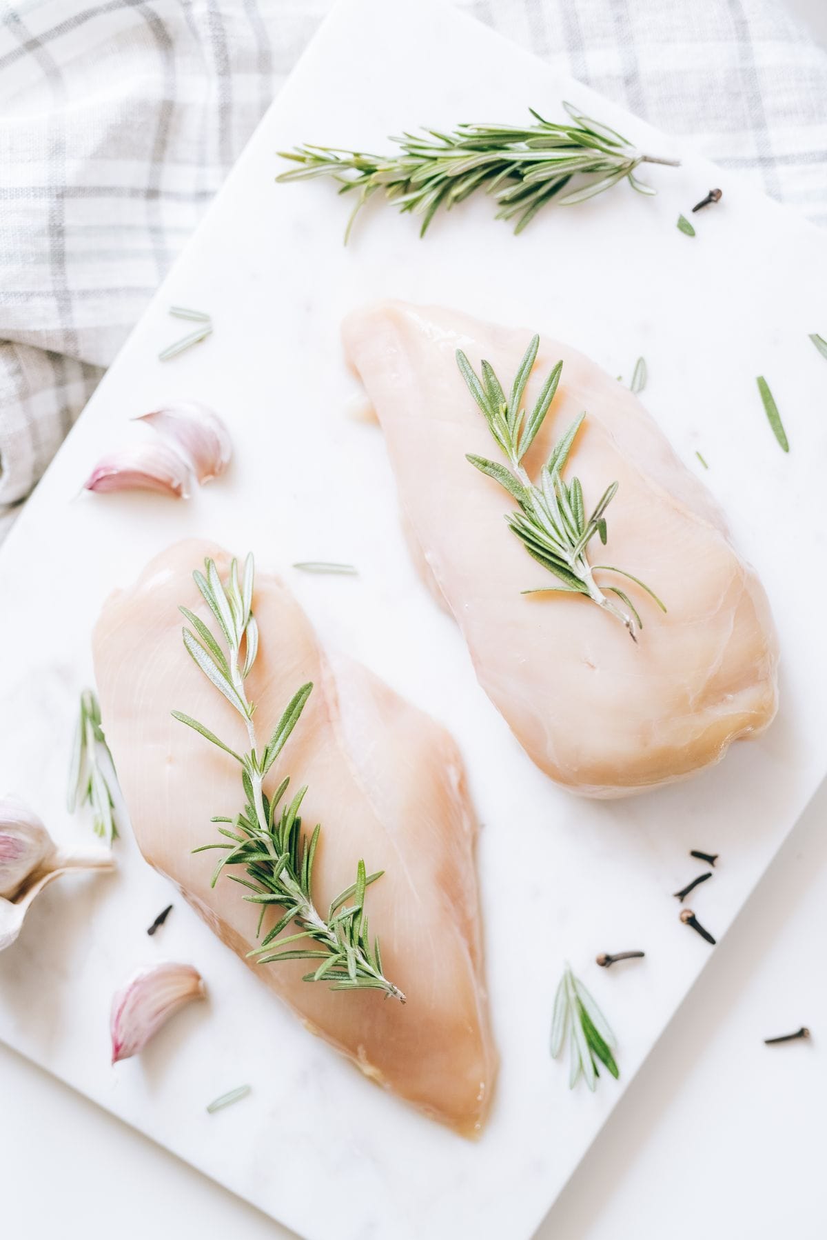 chicken breast and protein foods rich in branched-chain amino acids