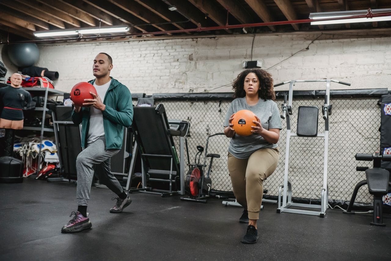 walking lunge form